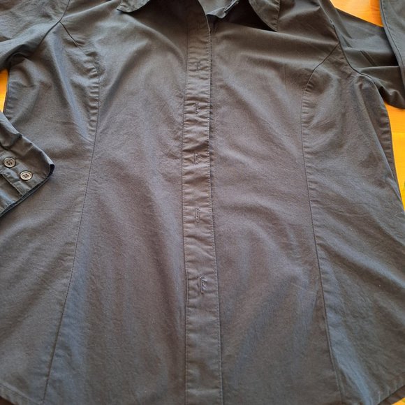 Vintage Button-up Long Sleeve Top - Picture 3 of 6